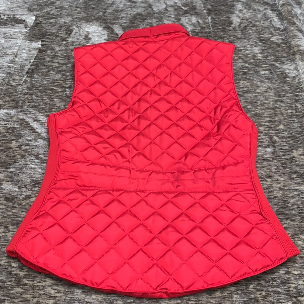 Gently used women’s vest - Picture 6 of 8